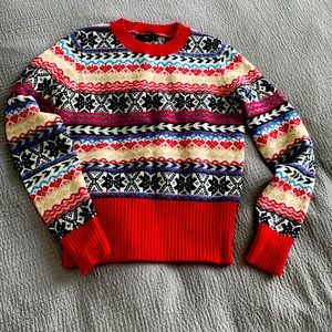 Red sweater very crismassy